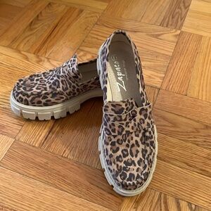 Zapatista Handmade Woman’s Shoes